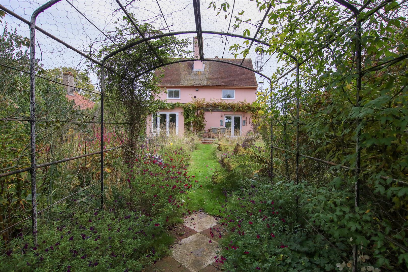 Leiston Road, Aldeburgh Gallery Image